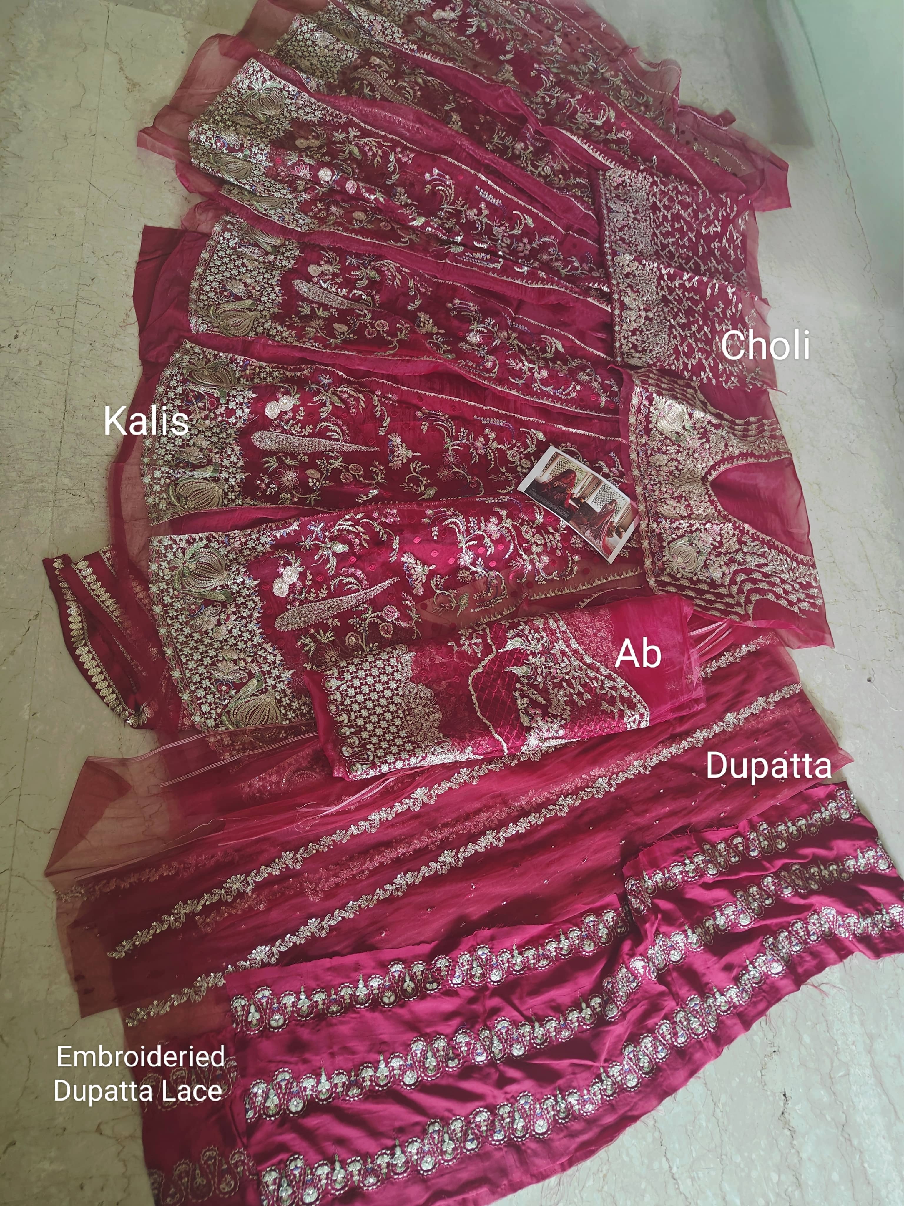 img_Afrozeh_wedding_shehnai_awwal_boutique