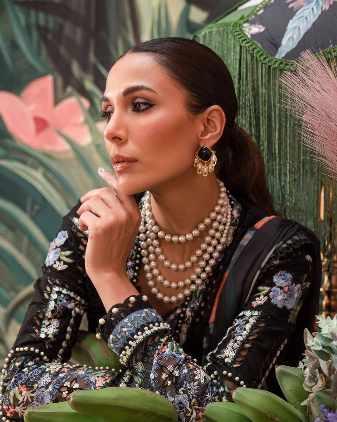 img_afrozeh_painted_garden_lawn_awwal_boutique