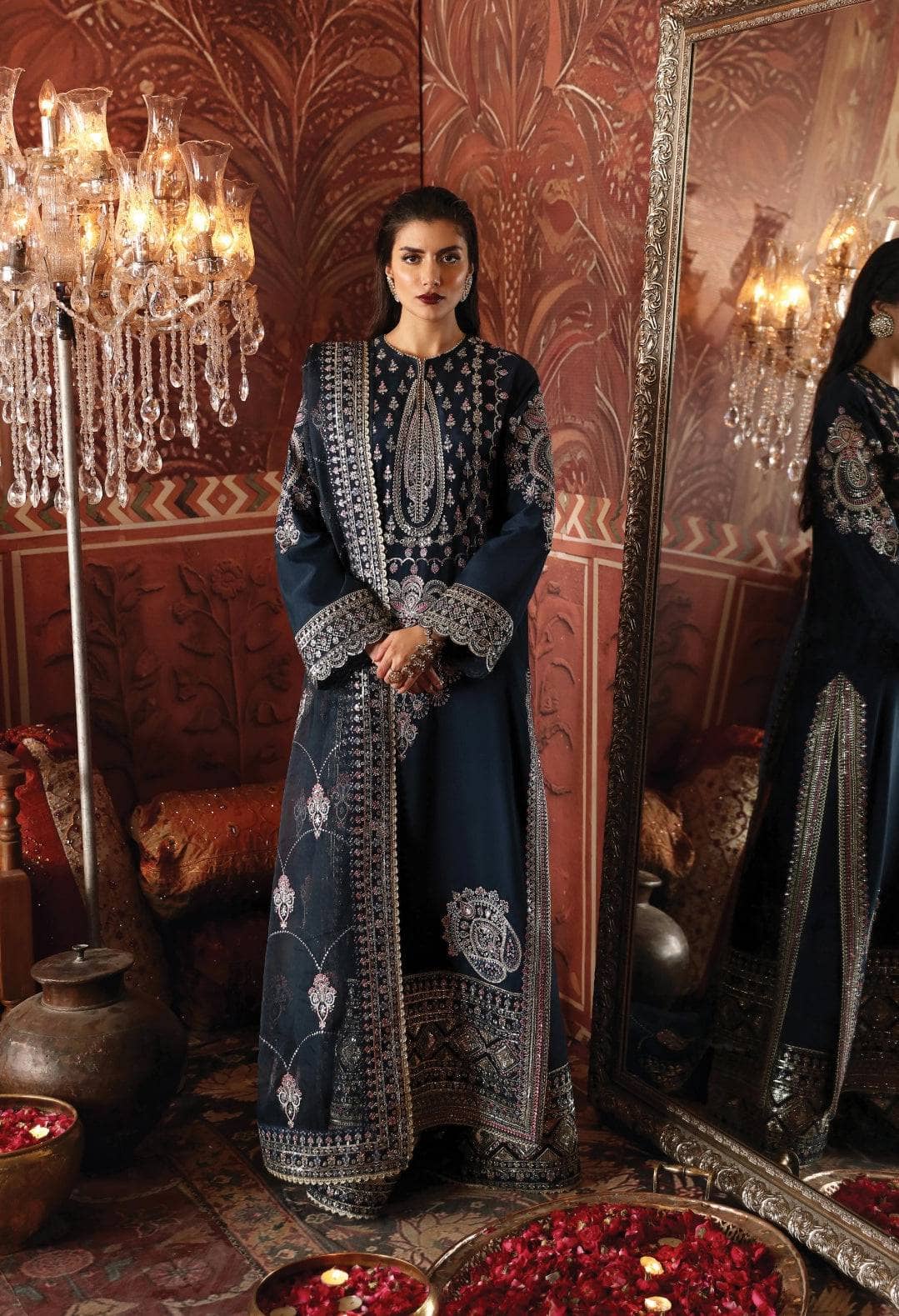 img_afrozeh_divani_silk_edit_23_awwal_boutique