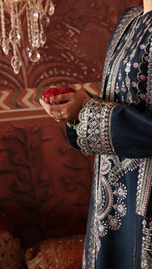 img_afrozeh_divani_silk_edit_23_awwal_boutique