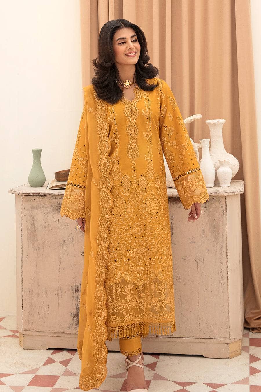 img_afrozeh_chikankari_lawn_23_awwal_boutique