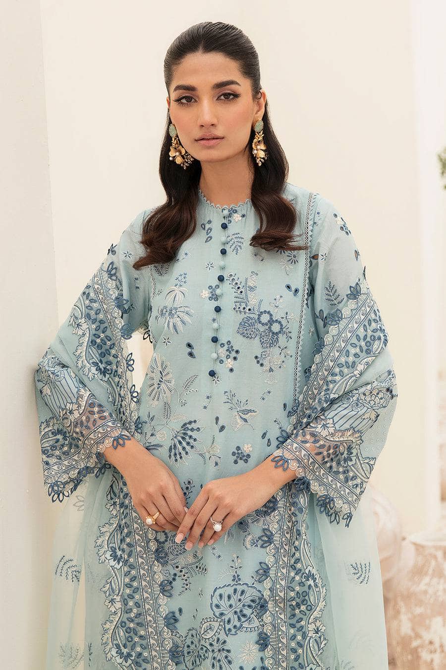 img_afrozeh_chikankari_lawn_23_awwal_boutique