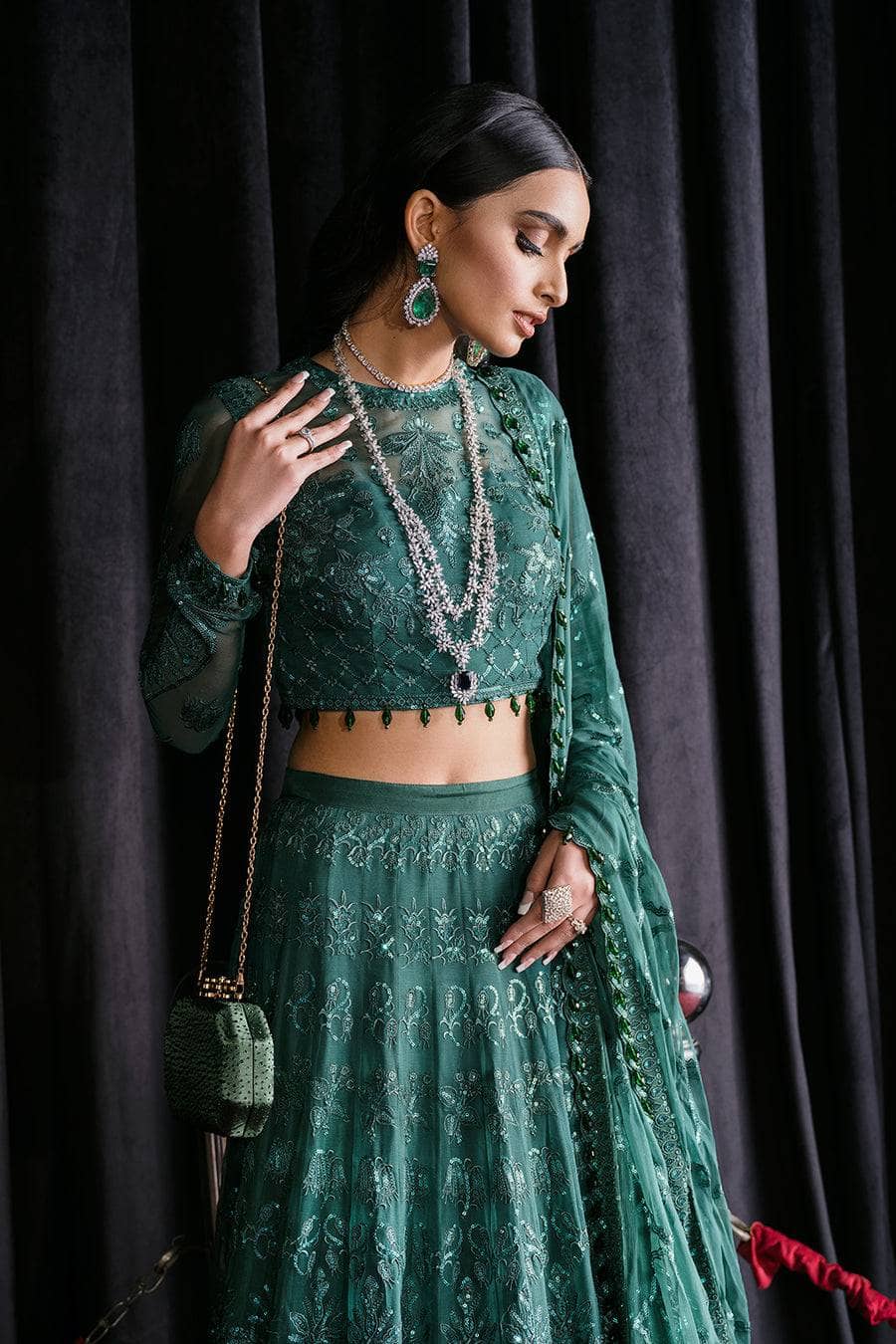 img_afrozeh_starlet_awwal_boutique