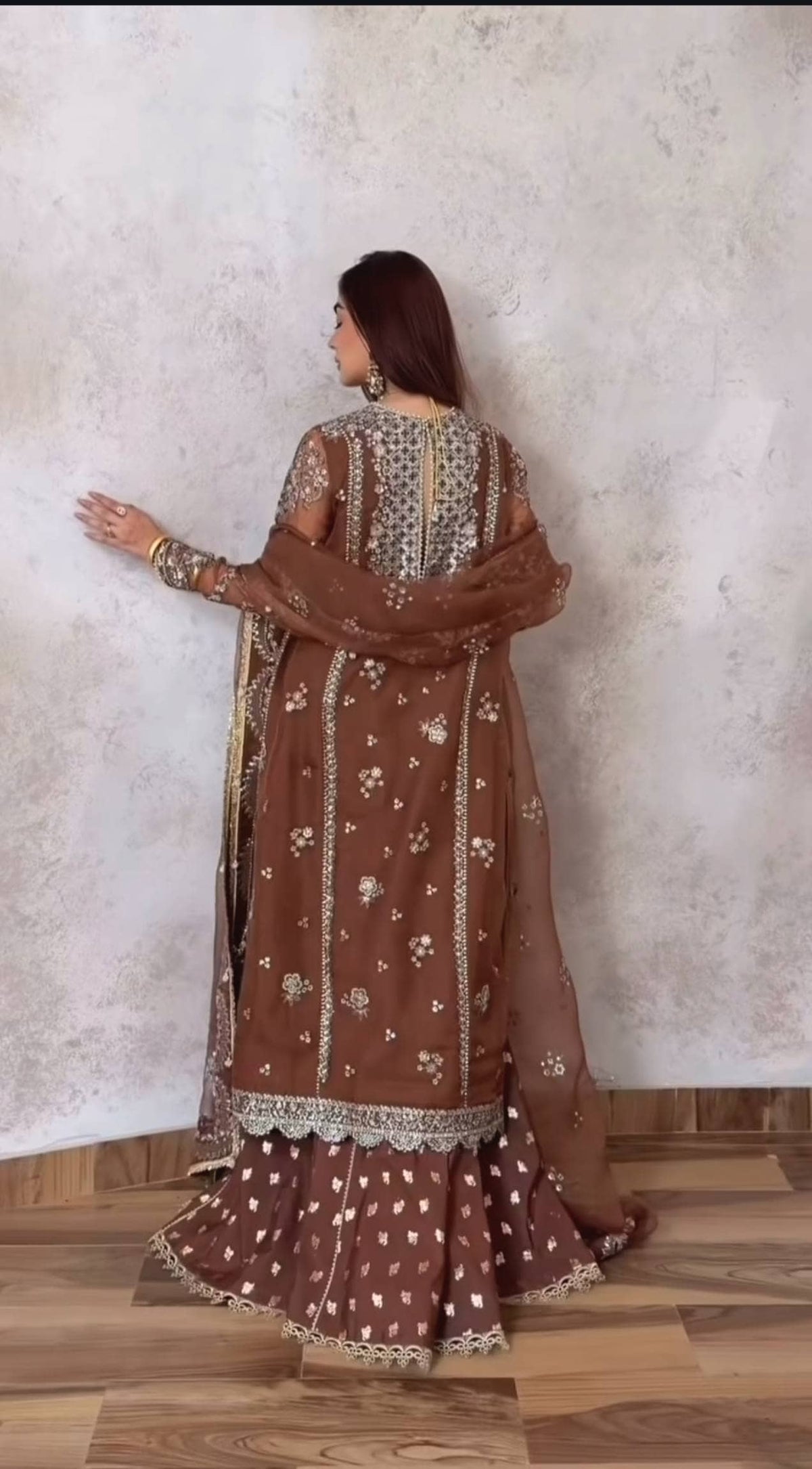 Spotted in Afrozeh Aure Formals/Isadora/Dark Brown