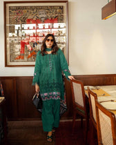 img_spotted_in_saira_rizwan_lawn_awwal_boutique