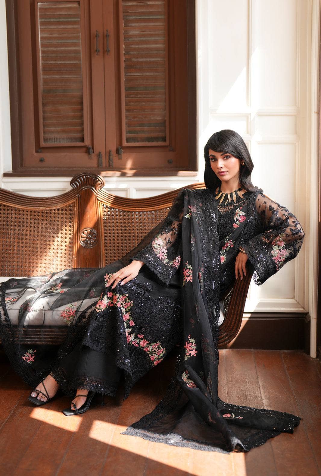 Ajr Couture Cut Work Edition/Elysia/Black/05