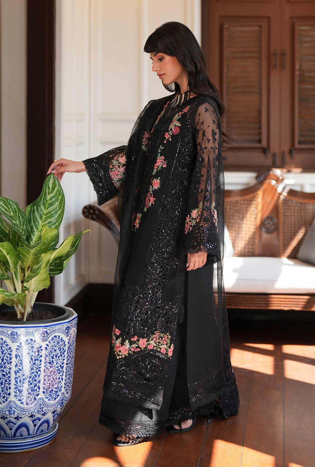 Ajr Couture Cut Work Edition/Elysia/Black/05