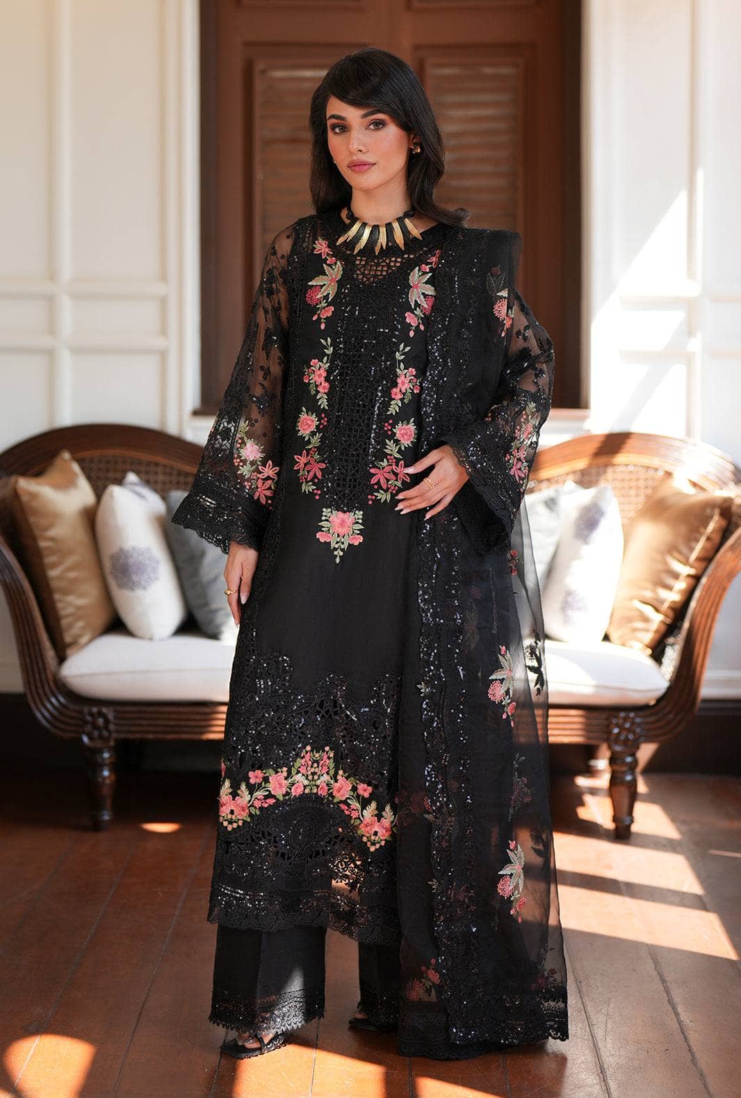 img_ajr_couture_awwal_boutique