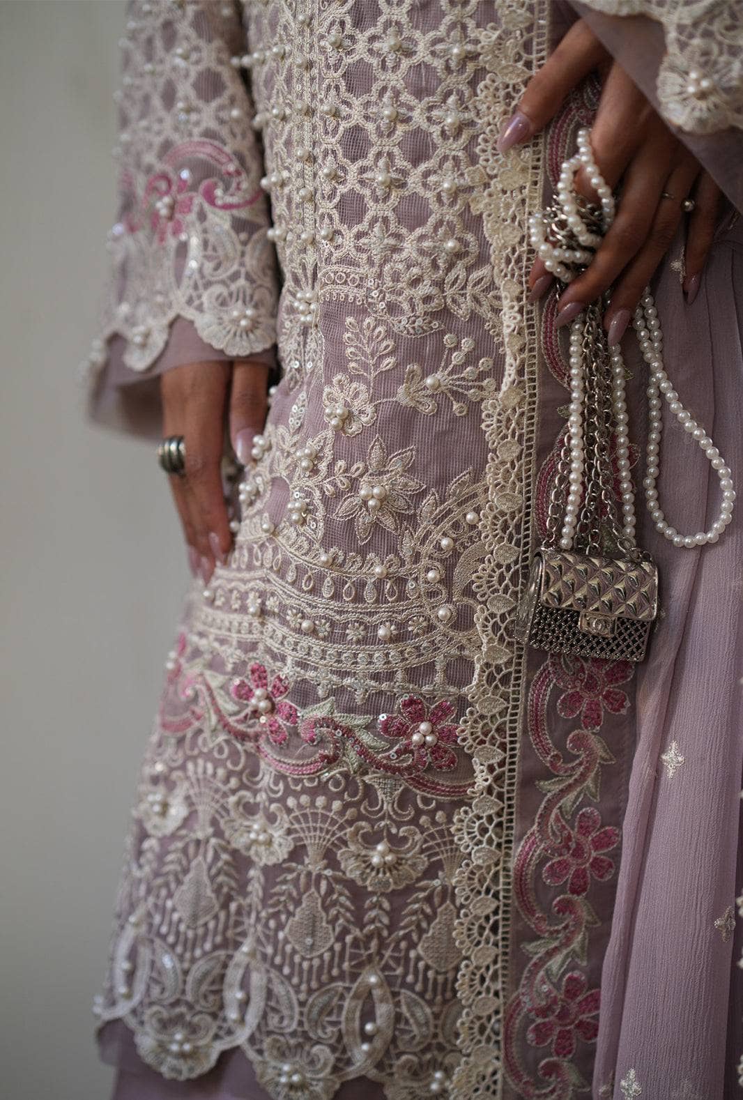img_ajr_couture_awwal_boutique