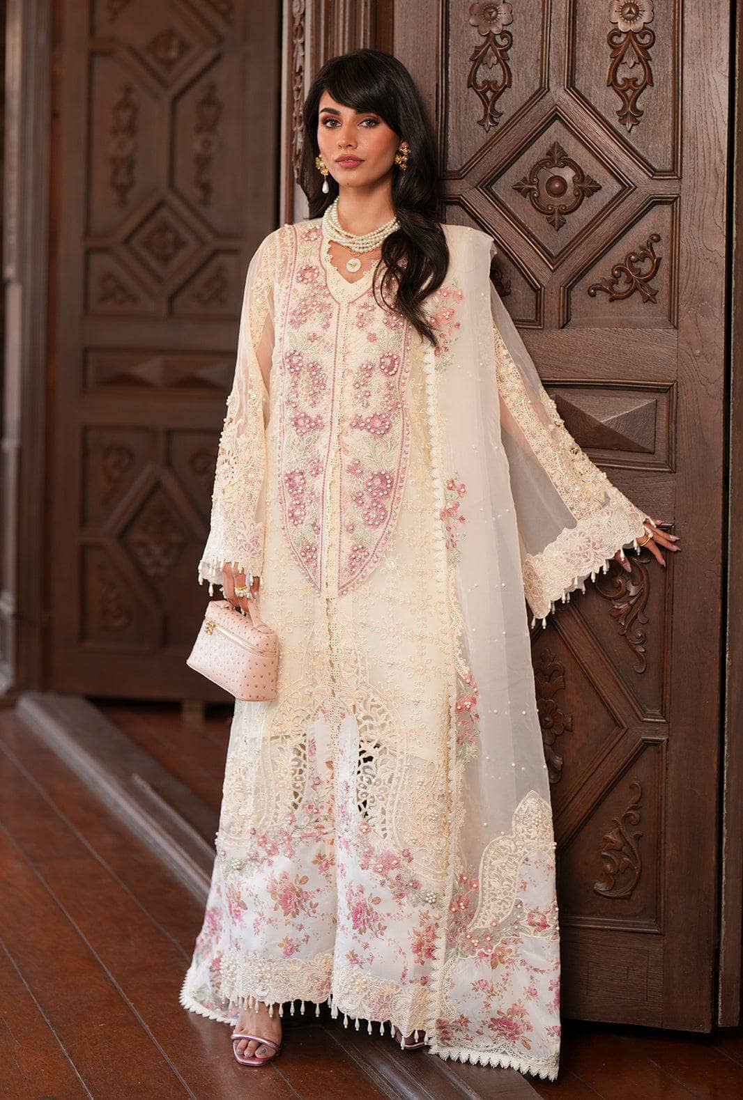 img_ajr_couture_printkari_awwal_boutique