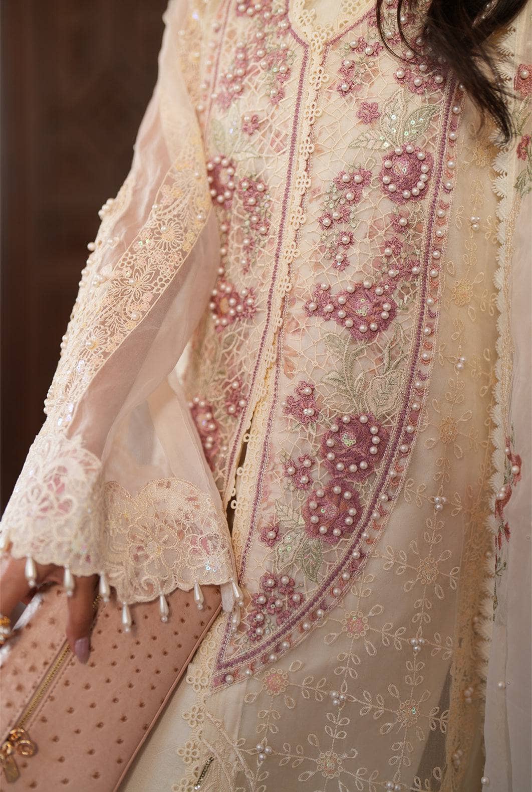 Ajr Couture Cut Work Edition/White&Pink/Zaria/02