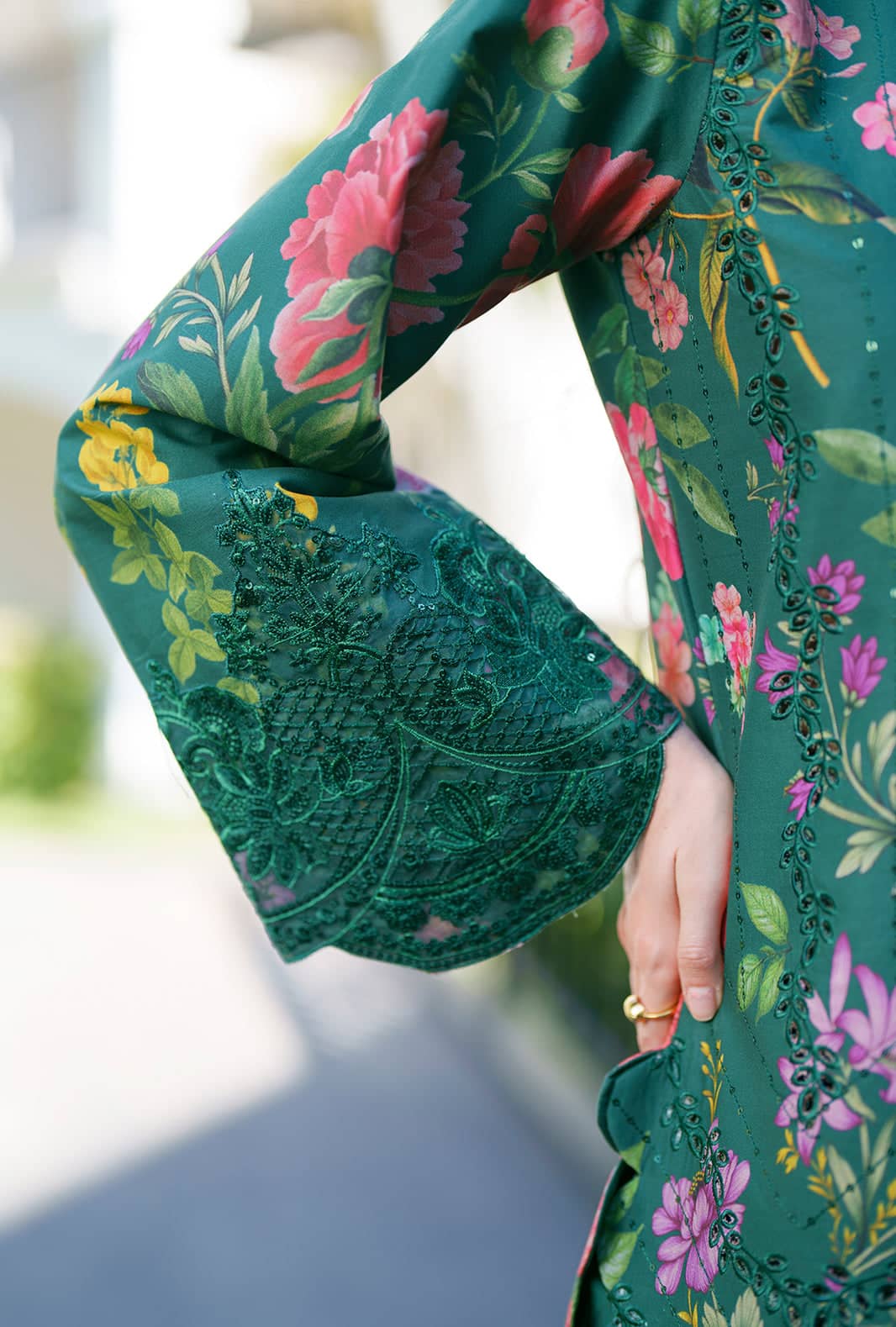 img_ajr_couture_awwal_boutique