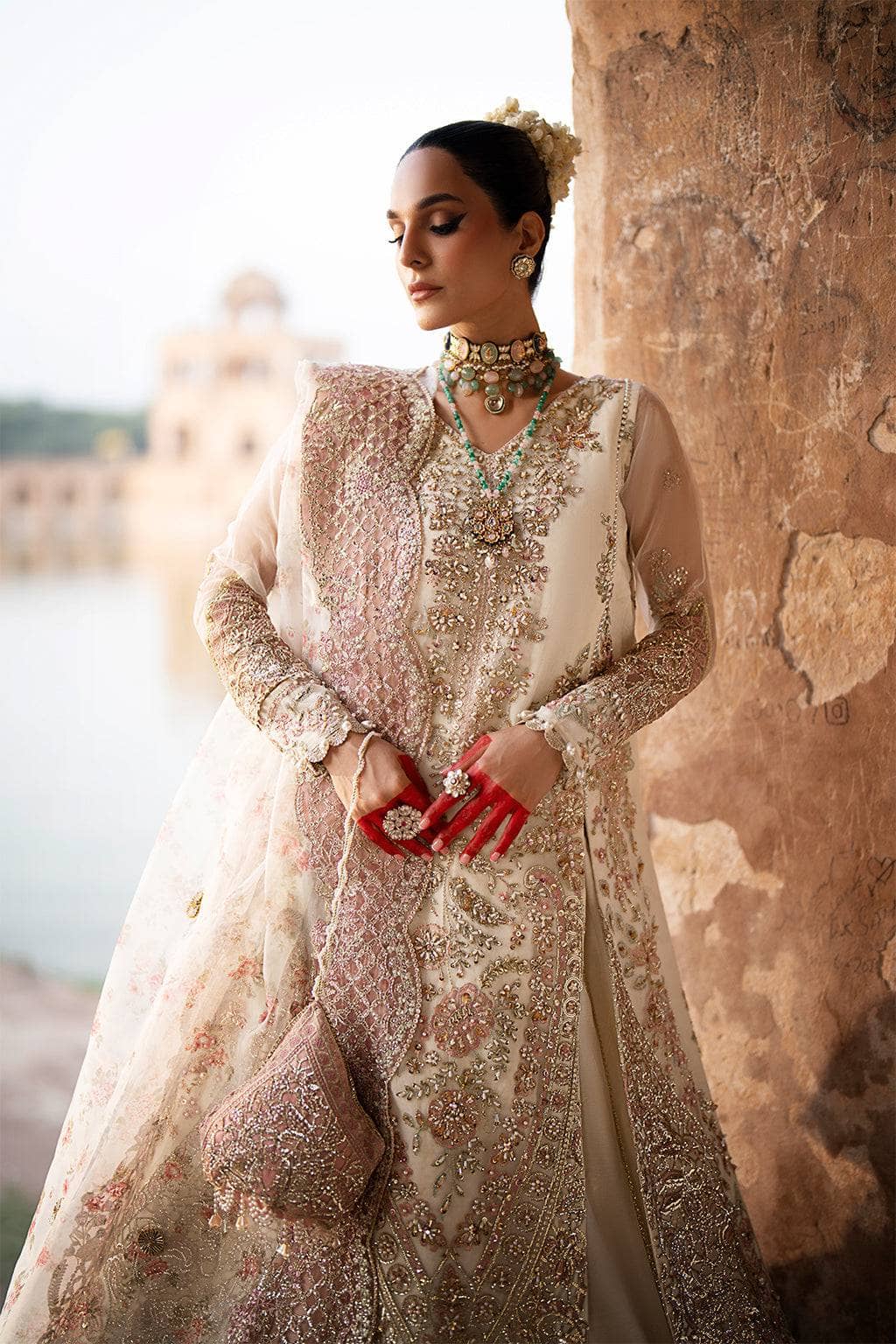 img_ajr_couture_awwal_boutique