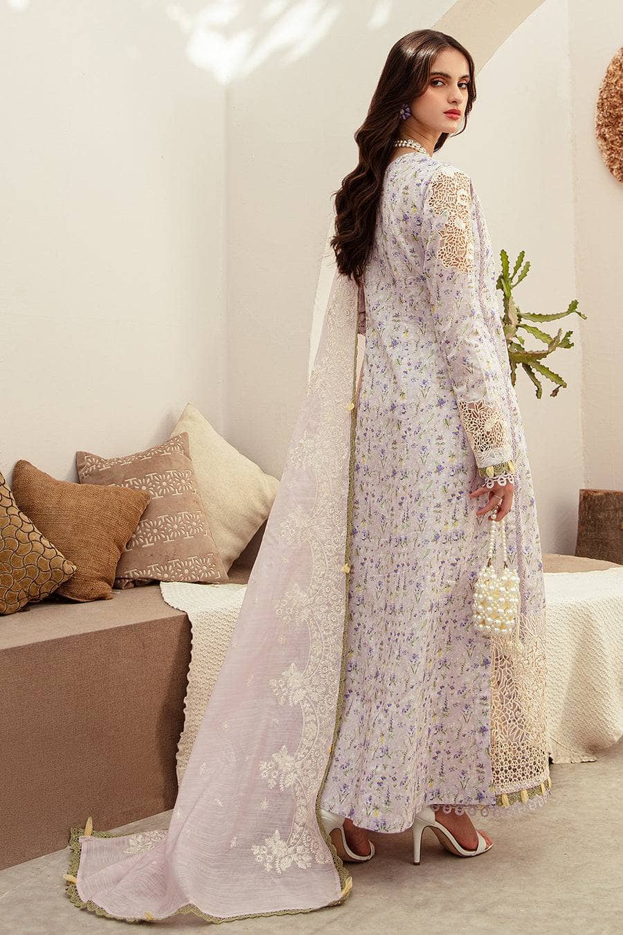 img_alif_by_ajr_couture_lawn_24_awwal_boutique