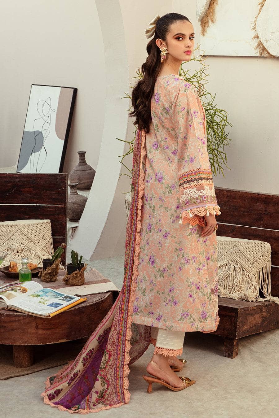 img_alif_by_ajr_couture_lawn_24_awwal_boutique