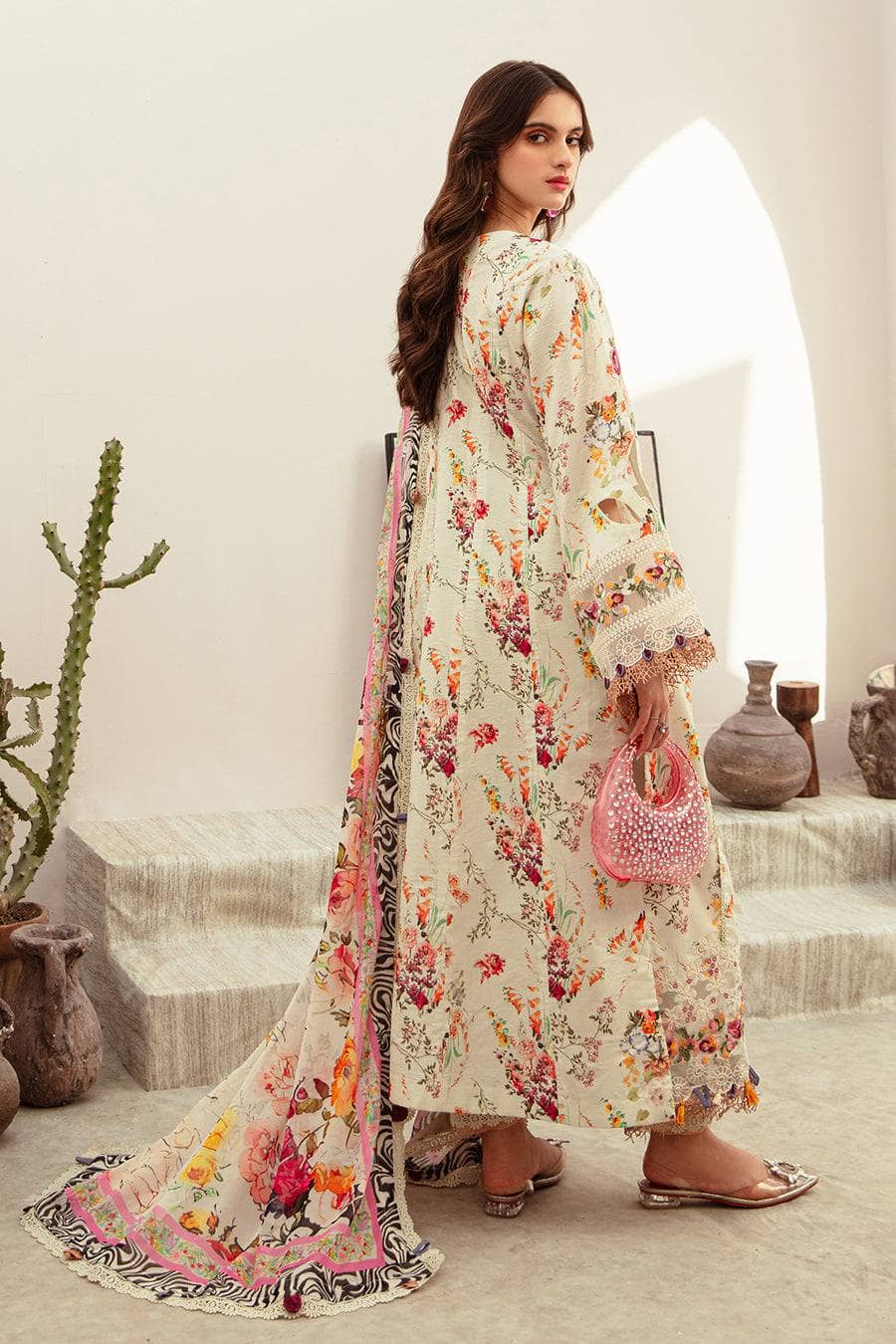 img_alif_by_ajr_couture_lawn_24_awwal_boutique