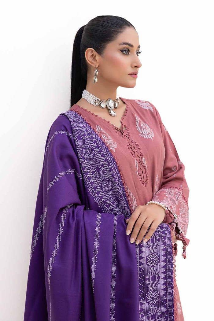 img_gul_ahmed_winter_24_awwal_boutique