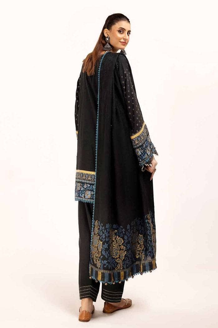 img_gul_ahmed_winter_24_awwal_boutique