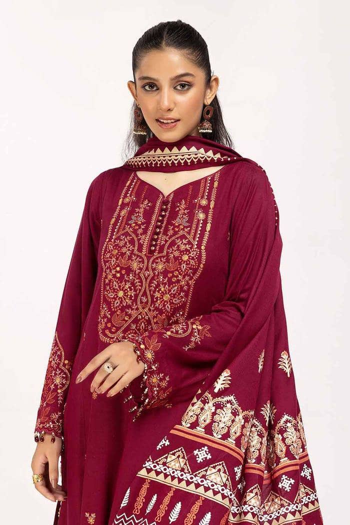 img_gul_ahmed_winter_24_Awwal_boutique