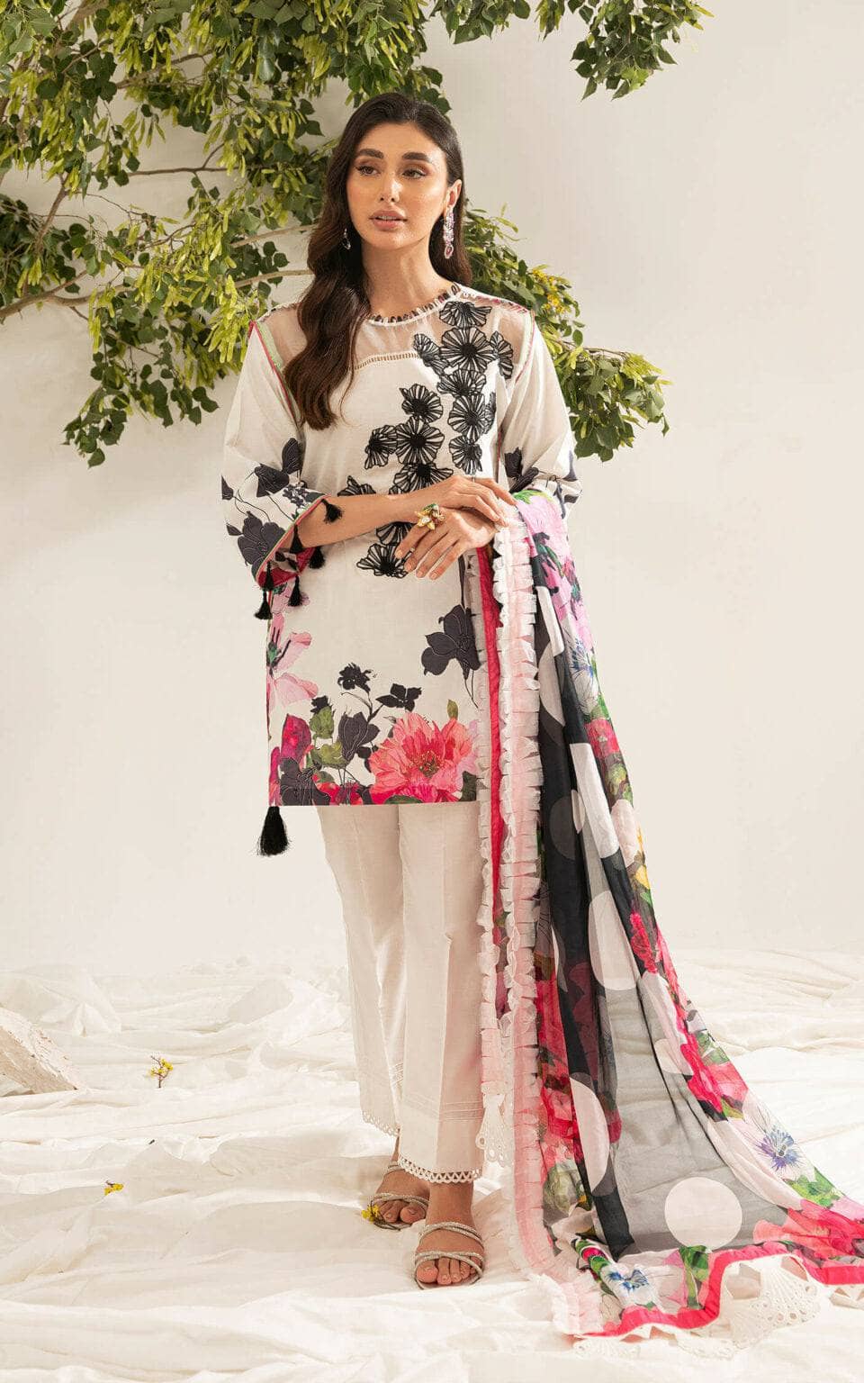 img_asifa_and_nabeel_lawn_23_awwal_boutique