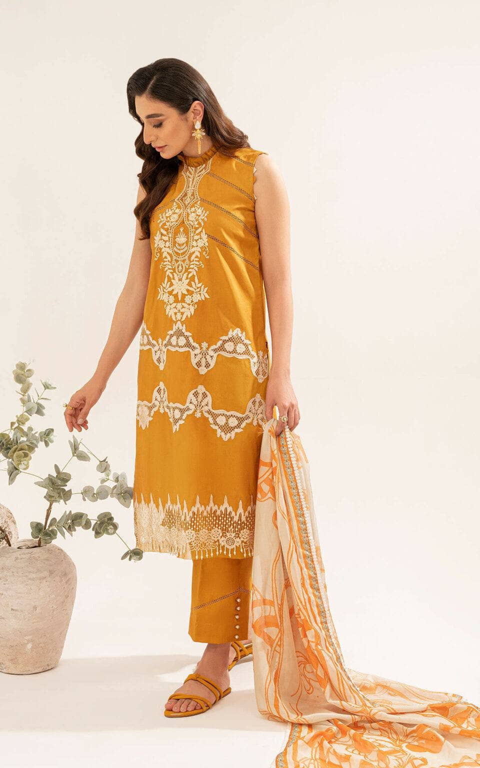 img_asifa_and_nabeel_lawn_23_awwal_boutique