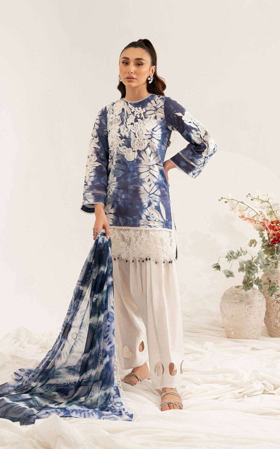 img_asifa_and_nabeel_lawn_23_awwal_boutique