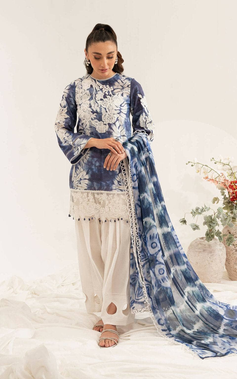 img_asifa_and_nabeel_lawn_23_awwal_boutique