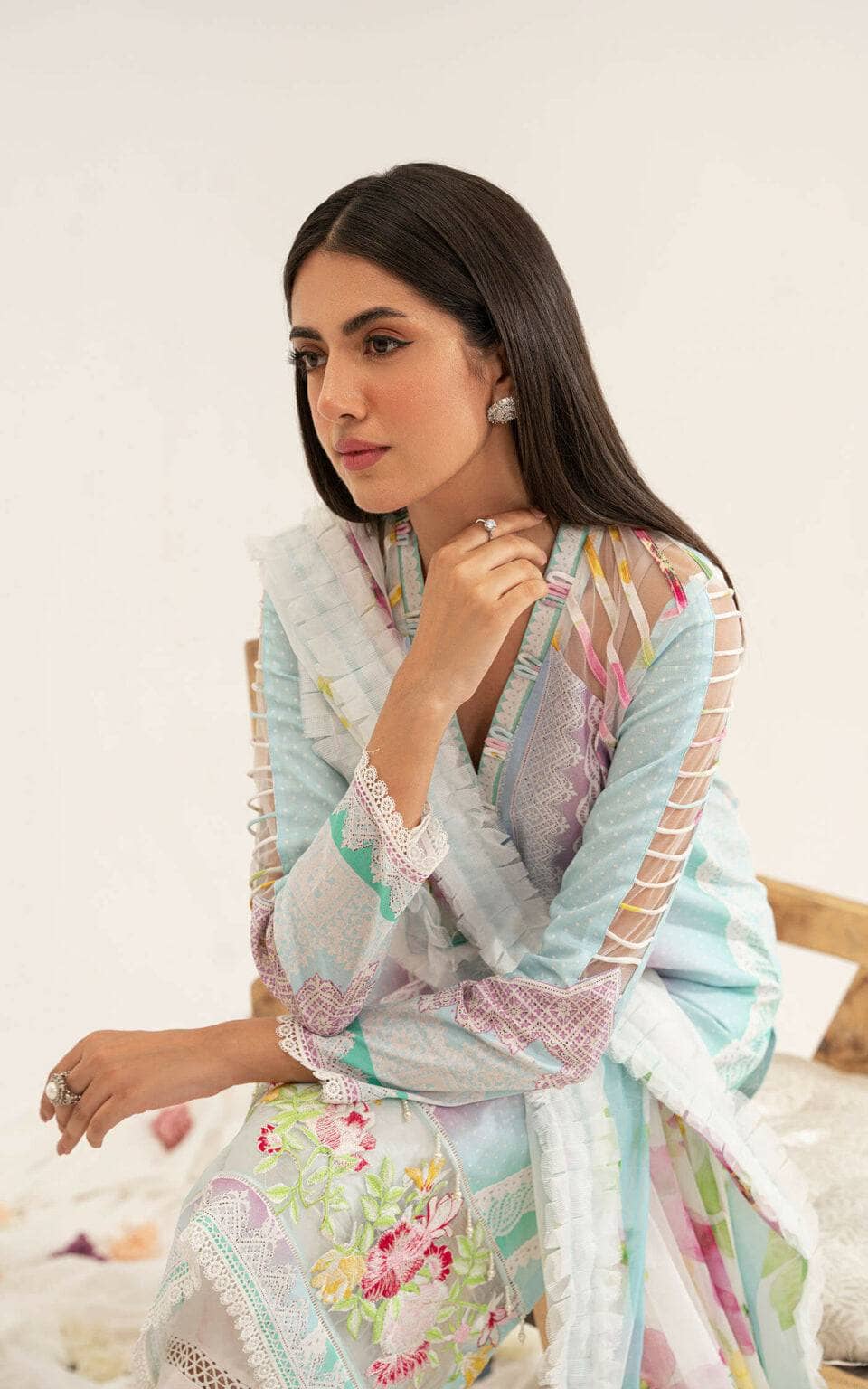 img_asifa_and_nabeel_lawn_23_awwal_boutique