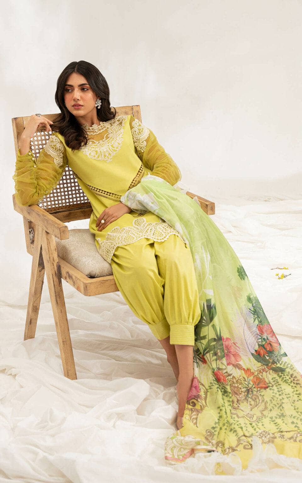 img_asifa_and_nabeel_lawn_23_awwal_boutique