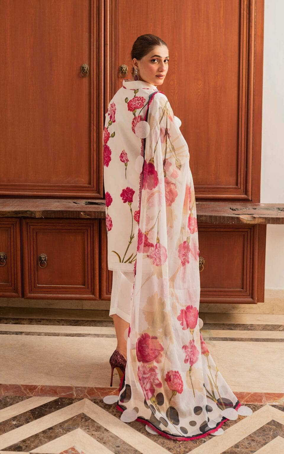 img_asifa_and_nabeel_meraki_awwal_boutique