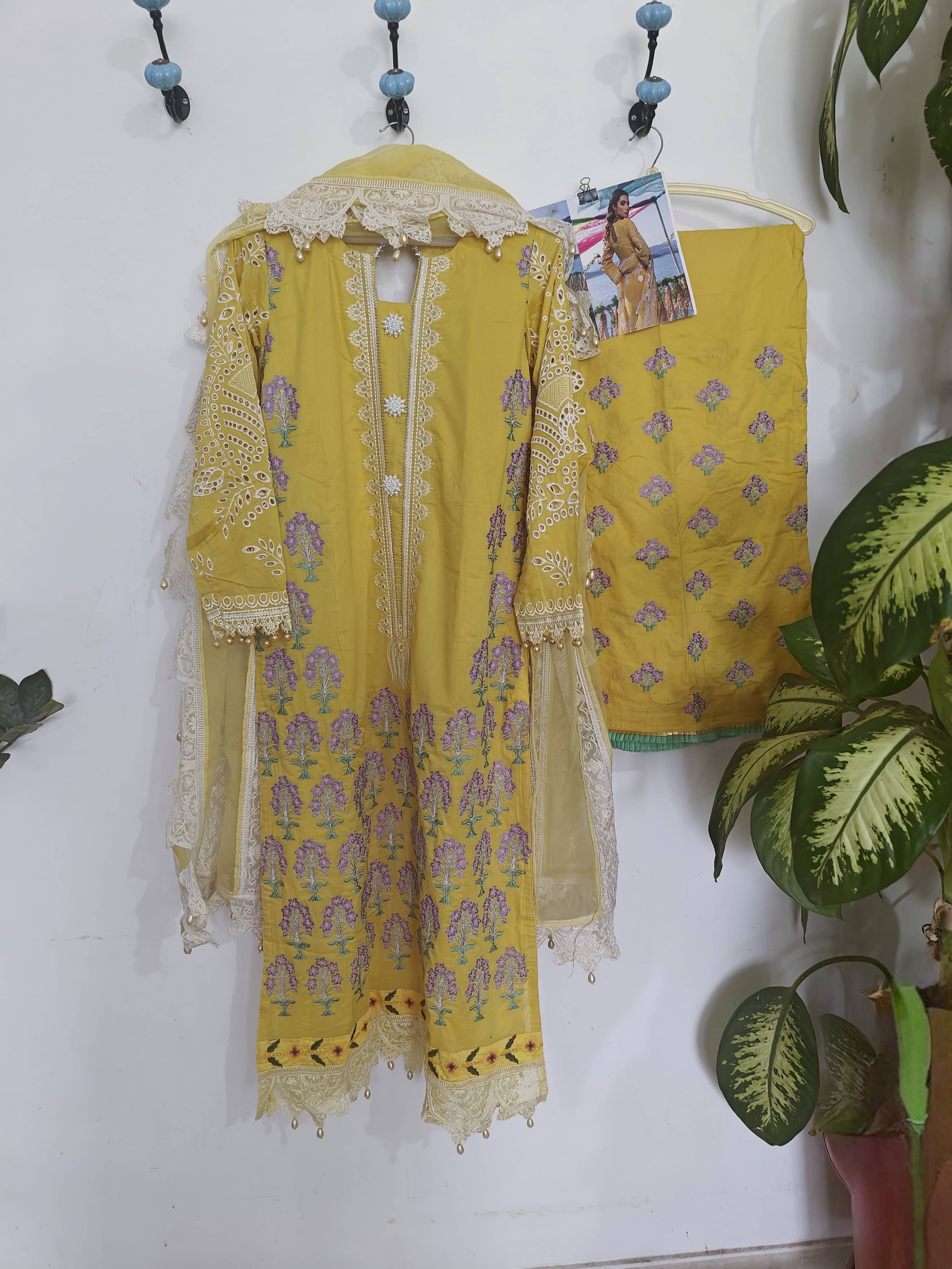 Stitched Charizma Signature/Medium/Awwal Pret Stitched Branded Suits