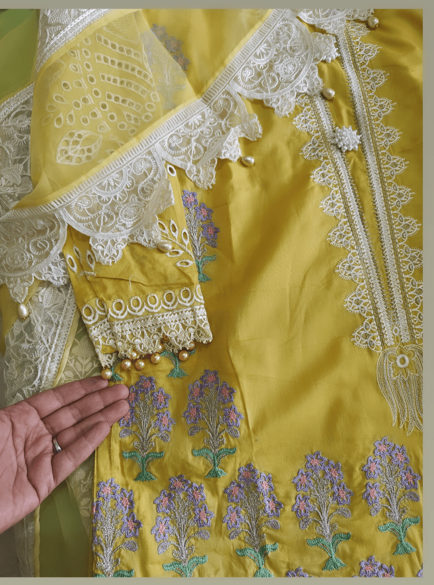 Stitched Charizma Signature/Medium/Awwal Pret Stitched Branded Suits