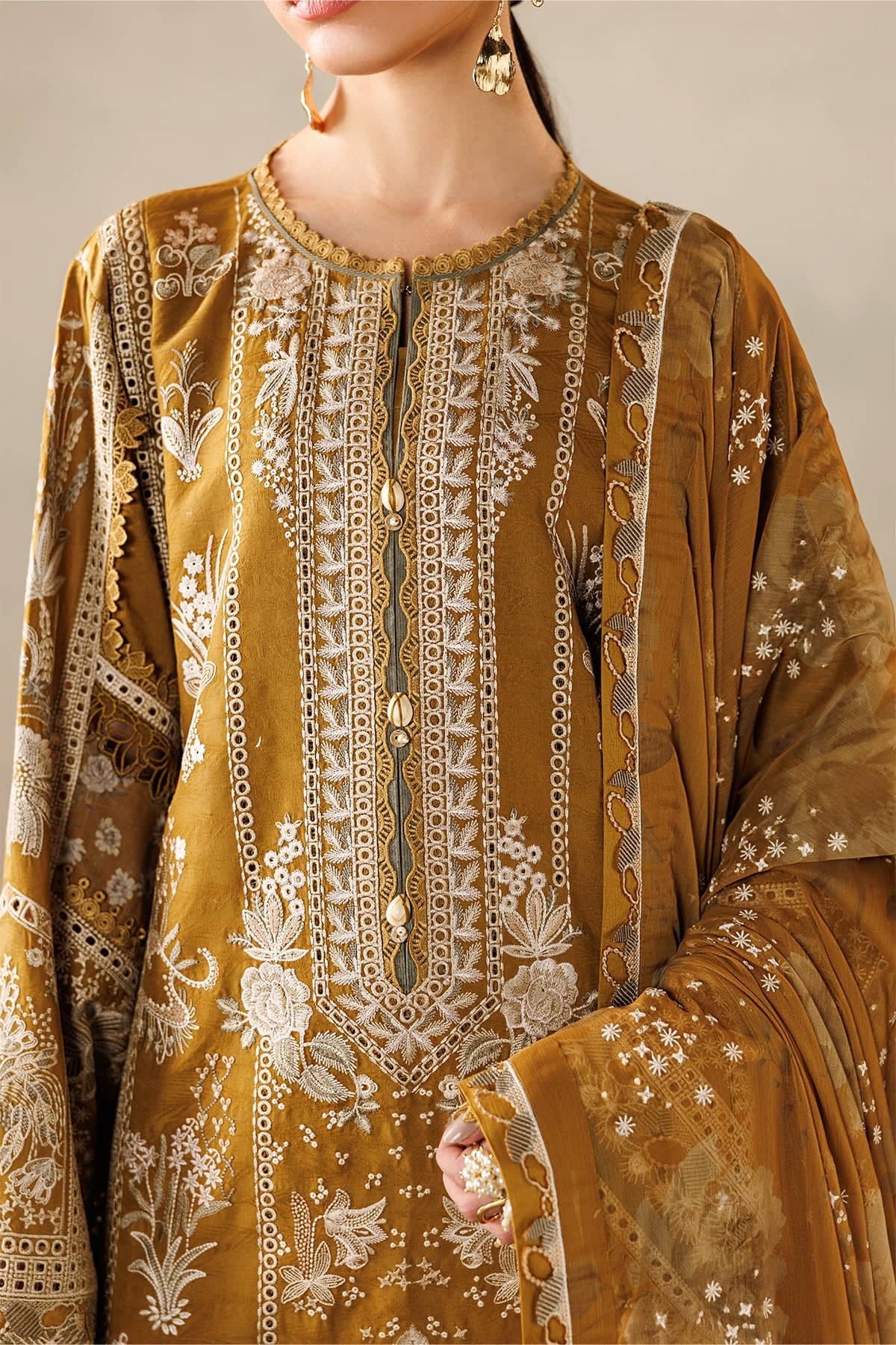 Restocked/Baroque Eid Lawn 26/EL26-D07