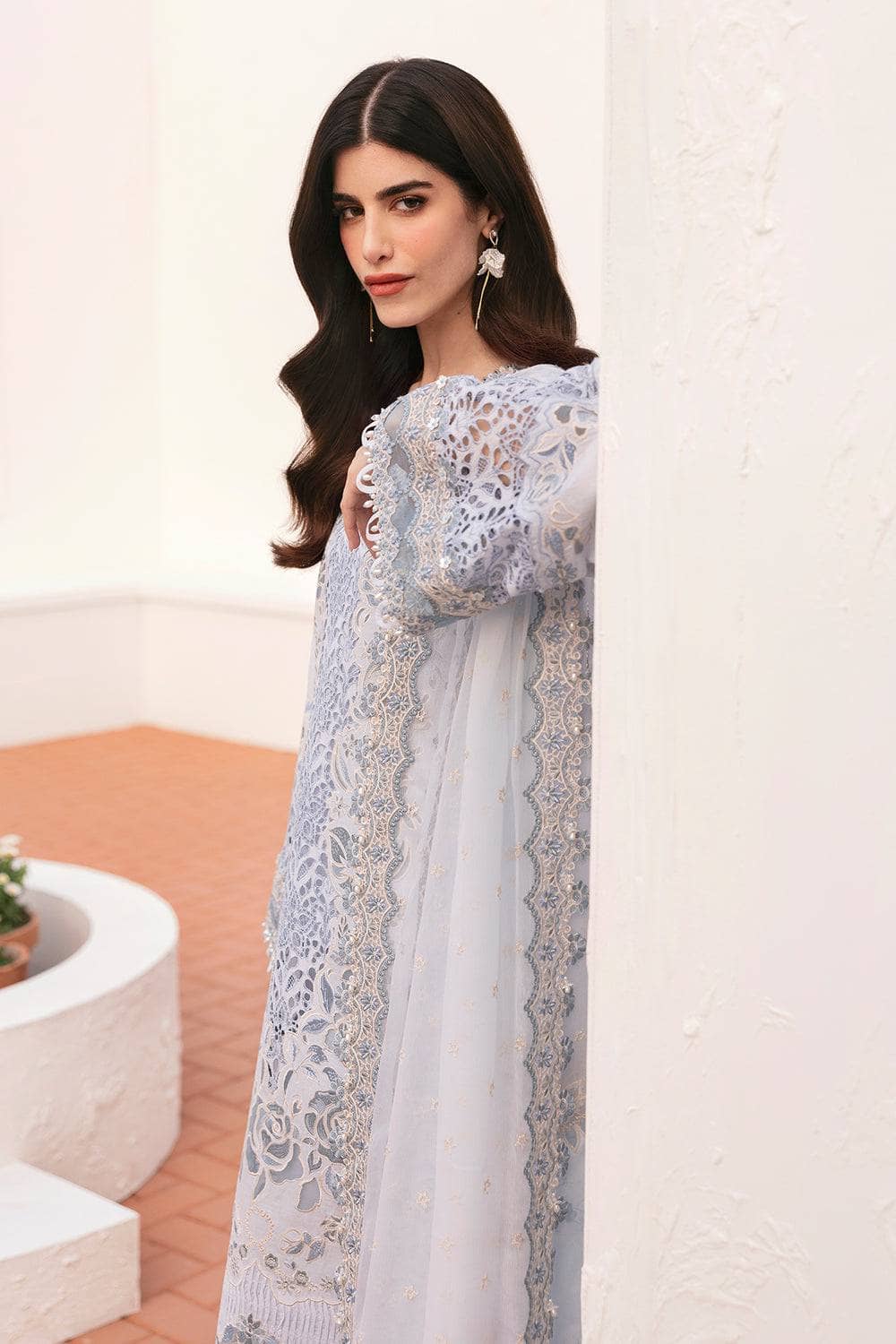 img_baroque_lawn_25_awwal_boutique