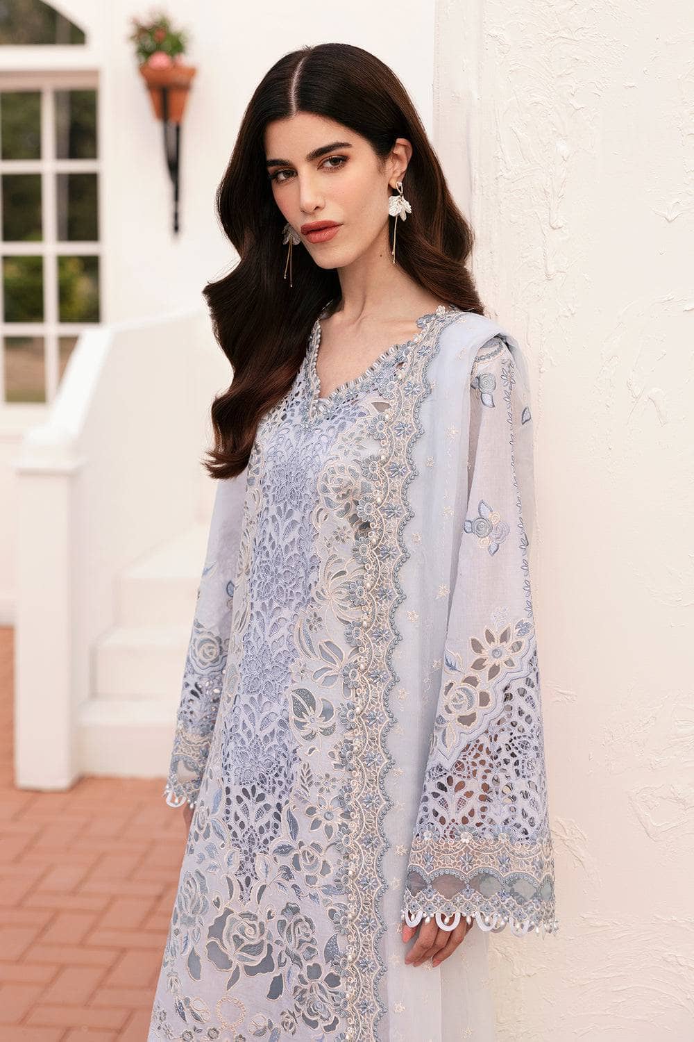 img_baroque_lawn_25_awwal_boutique