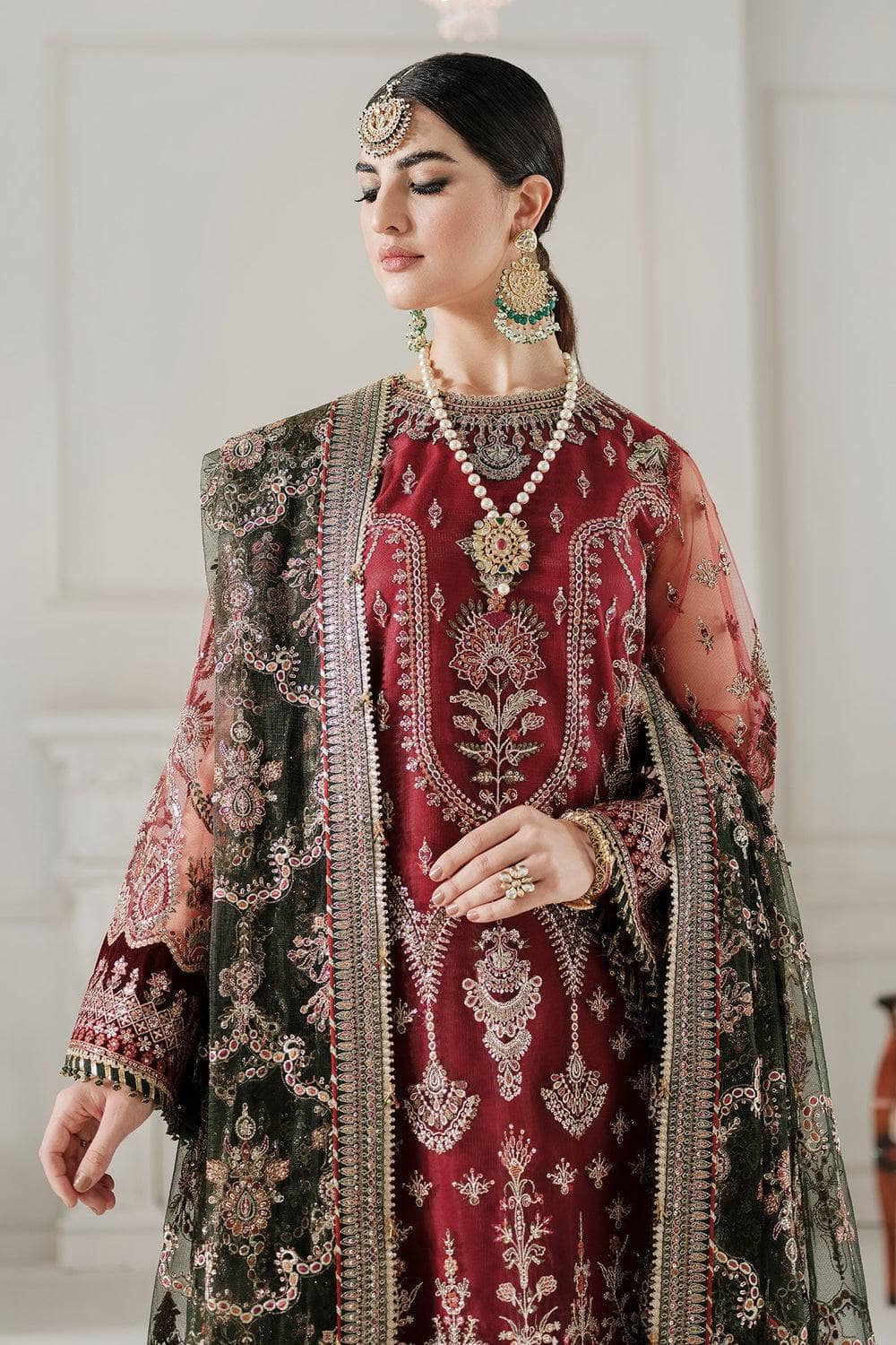 img_baroque_chantelle_awwal_boutique