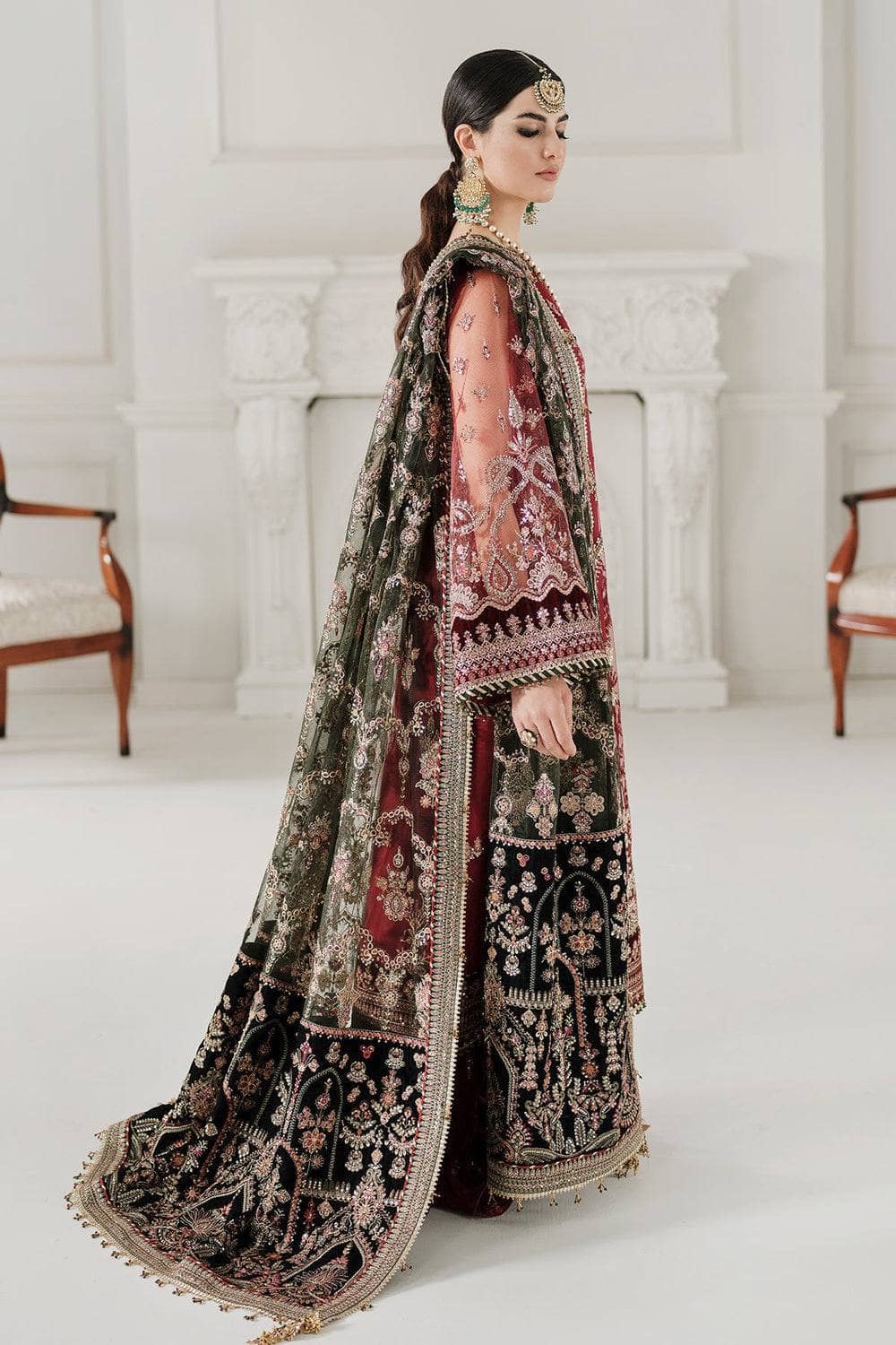 img_baroque_chantelle_awwal_boutique