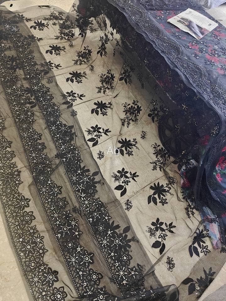 img_open_pic_baroque_chiffon_awwal_boutique