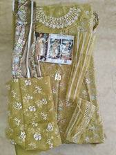 img_baroque_lawn_23_awwal_boutique