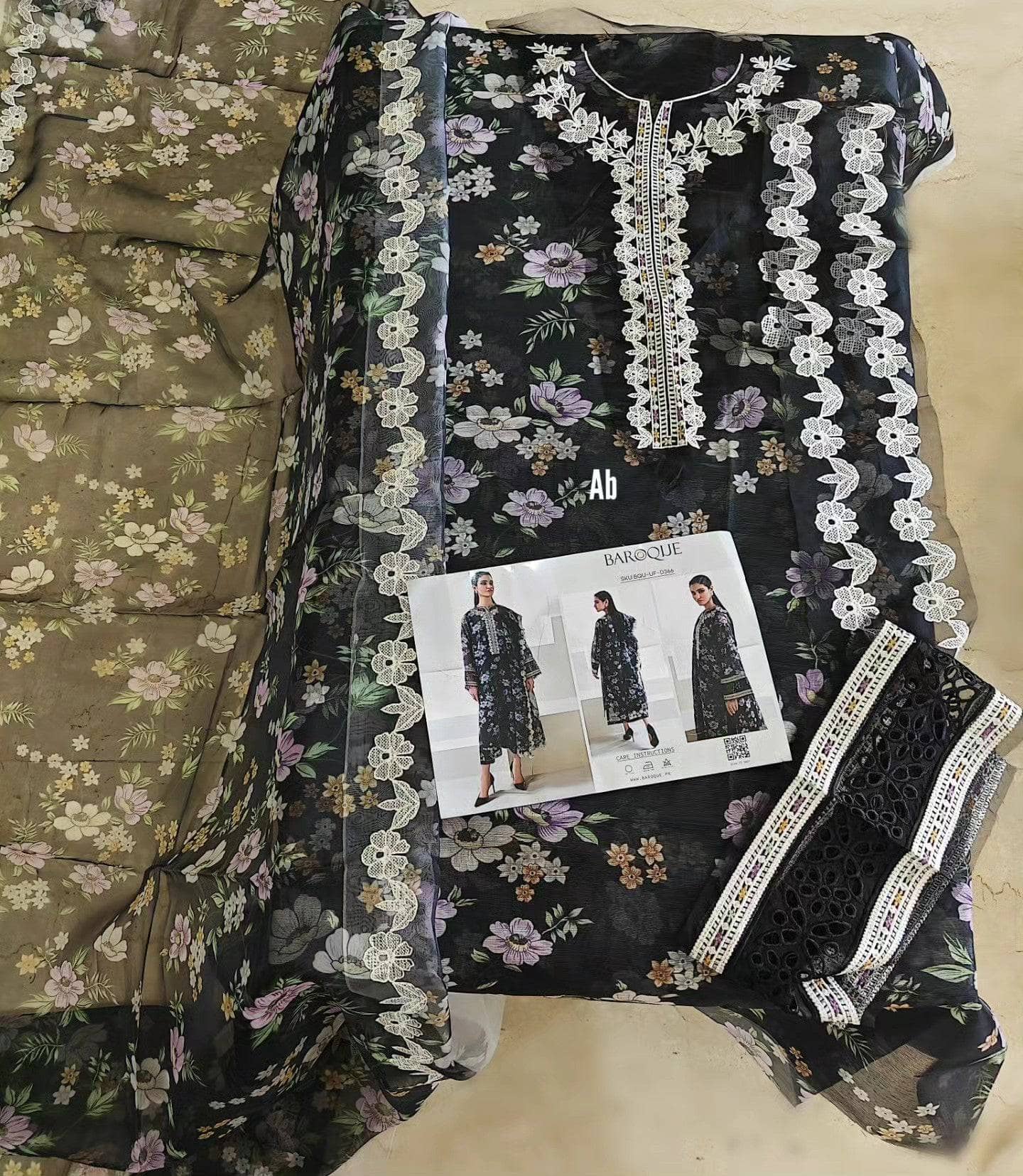 img_baroque_lawn_awwal_boutique
