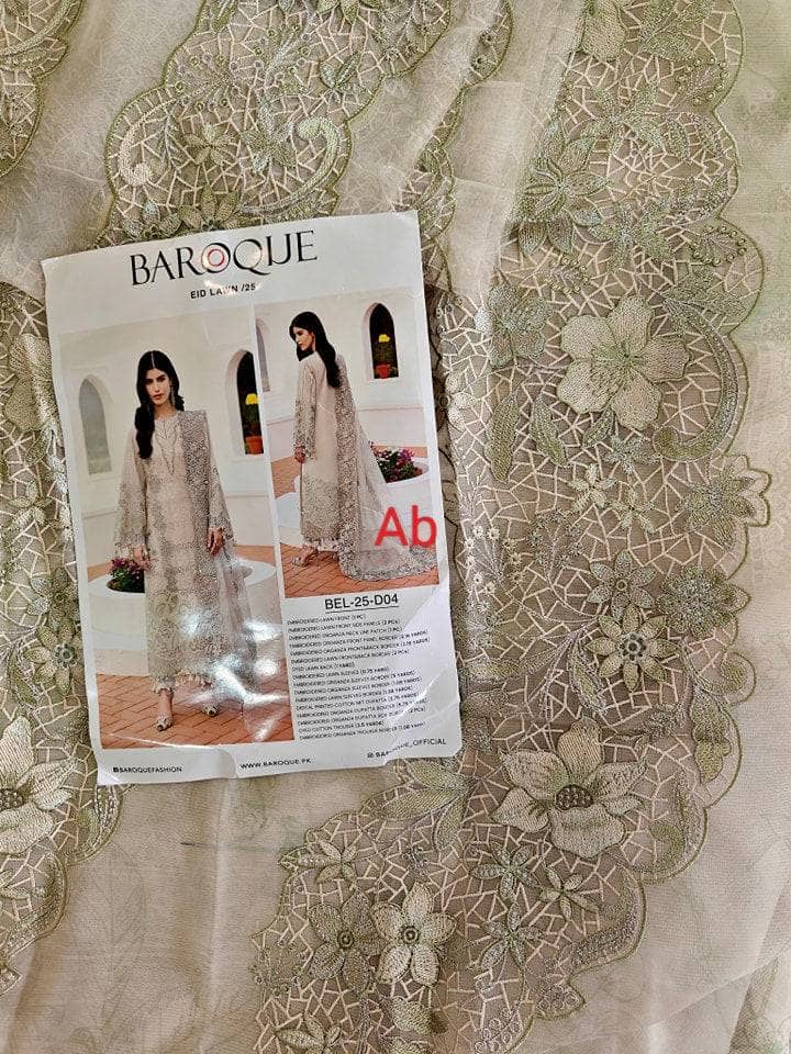 img_baroque_lawn_awwal_boutique