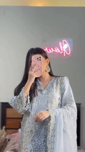 ing_baroque_lawn_awwal_boutique