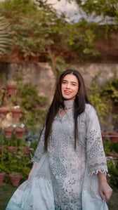 img_baroque_lawn_awwal_boutique