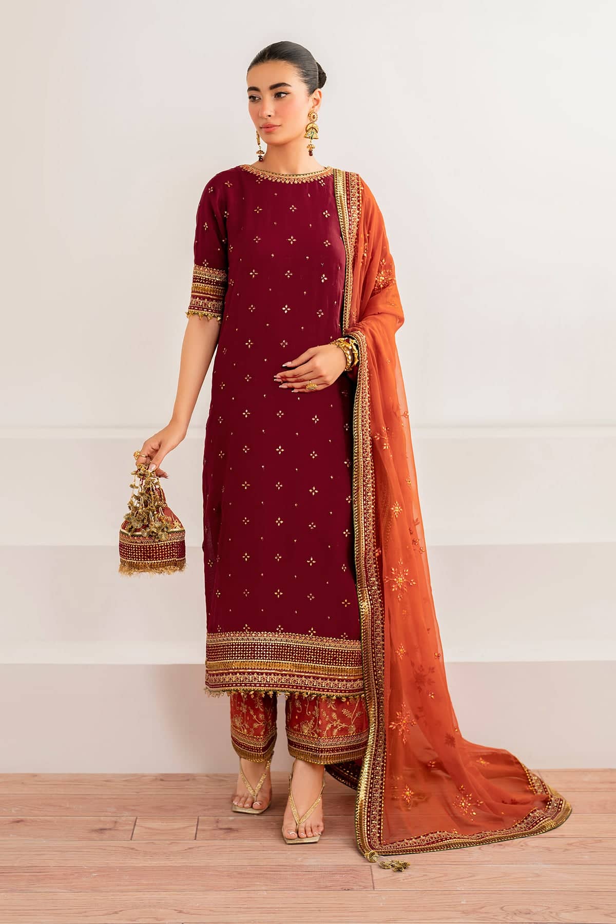 img_baroque_wedding_awwal_boutique