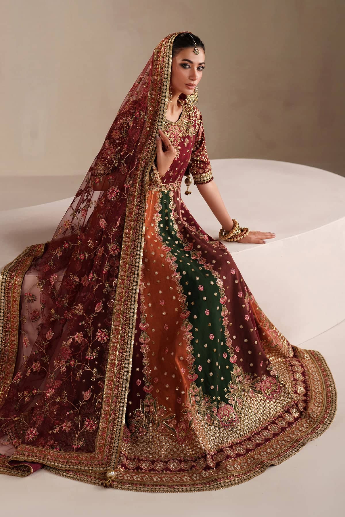 Baroque Exclusive Wedding Edition 26/EMBROIDERED RAW SILK UF-4366