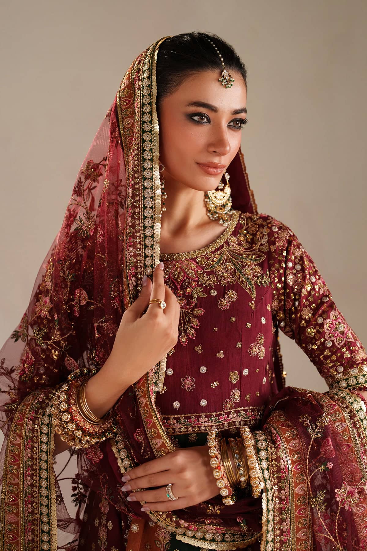 Baroque Exclusive Wedding Edition 26/EMBROIDERED RAW SILK UF-4366