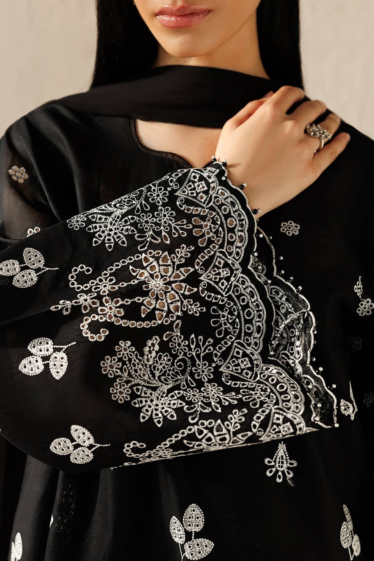Baroque Exclusive Lawn Collection/UF-4522/Black