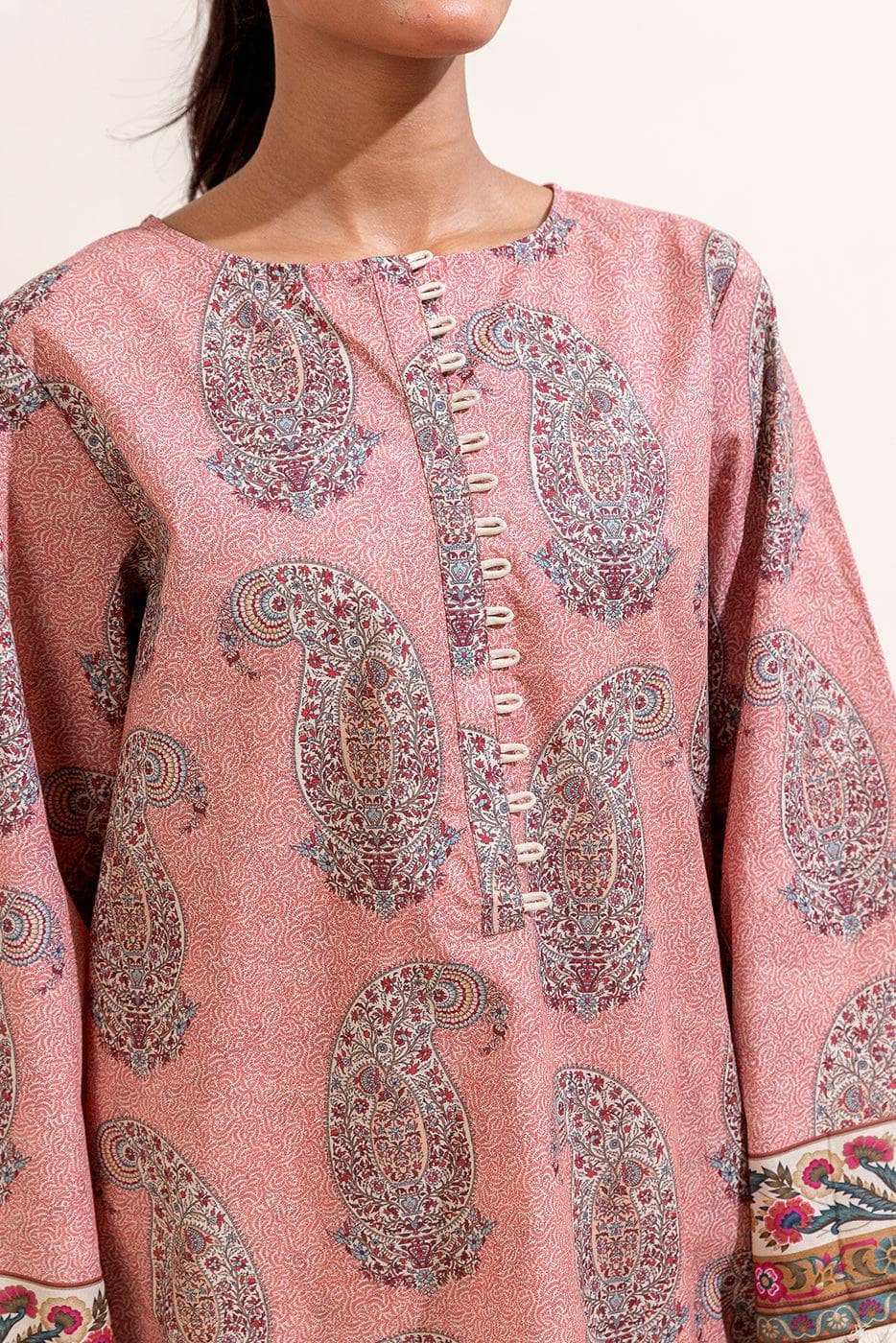 img_beechtree_lawn_awwal_boutique