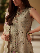 img_bin_ilyas_luxury_lawn_awwal_butique