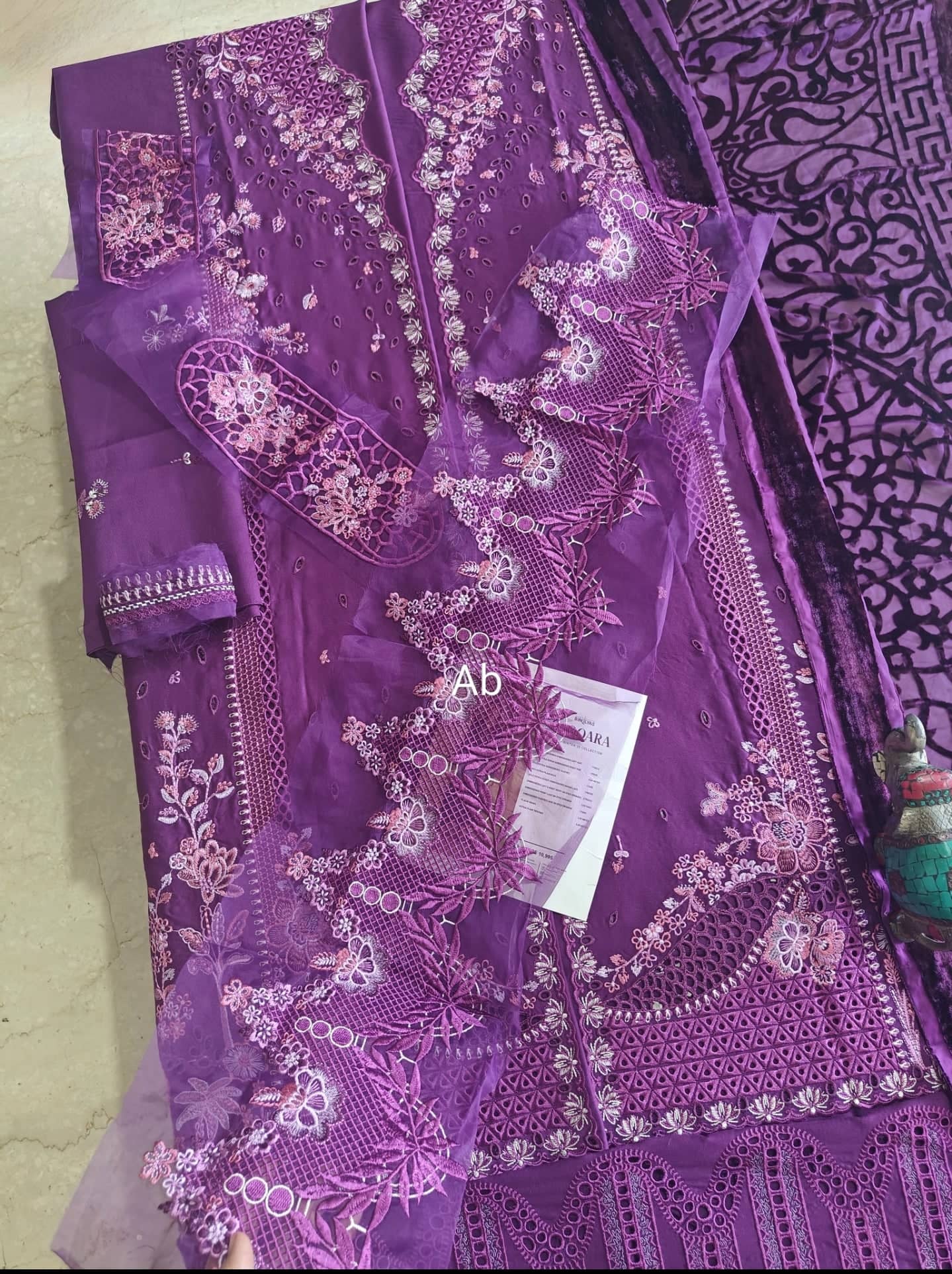 Open Pic/Bin ilyas Saqqara/Velvet Palachi Shawl Collection